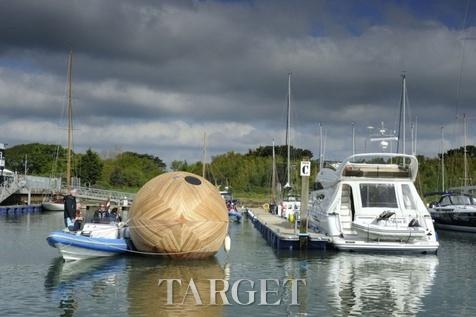 Exbury Egg：蛋形水上住宅4