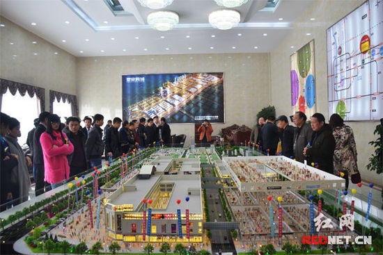 湖南省家具协会考察浏阳国际家具城。