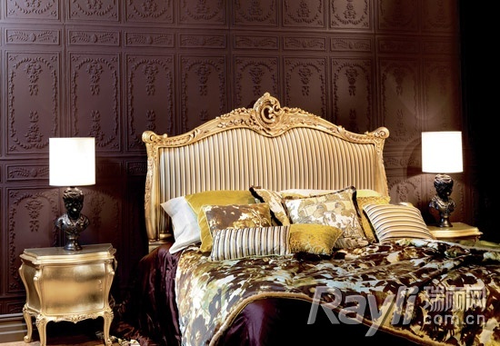 金色让卧室更显金碧辉煌