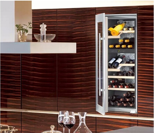 LIEBHERR利勃海尔WTEes 2053-嵌入式多温区葡萄酒柜尽显美观大方、方便灵活