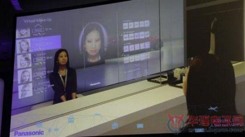 松下在本届CES展会上推出了多款新产品，其中包括4K电视，透明窗式显示屏、交互式虚拟镜子以及拍照手机等。其中，交互式虚拟镜子颇为引人注目。