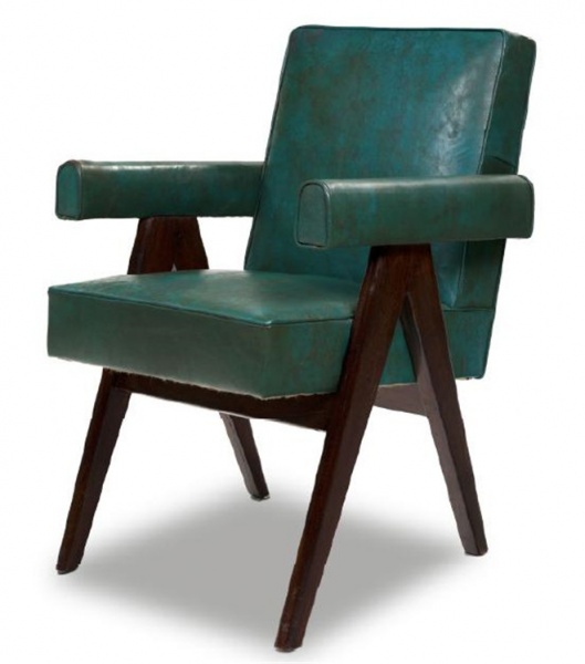 由Pierre Jeanneret设计的座椅Committee Chair