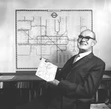 工程师亨利˙贝克，与伦敦地下铁系统图