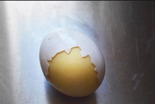 无损外壳搅蛋器—煮熟鸡蛋变金黄色