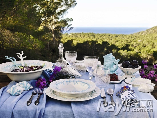 Zara Home 2015春夏设计的Mare Nostrum系列：海洋主题的餐桌布置