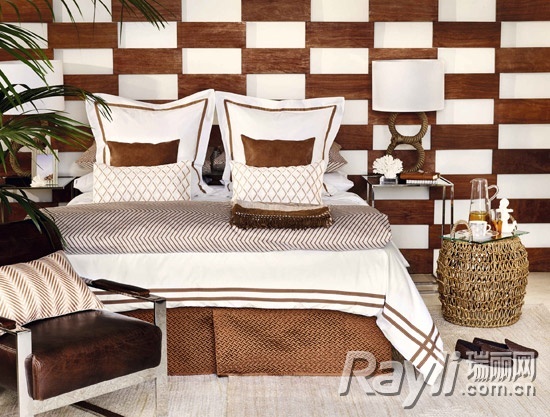 Zara Home2015春夏系列Hotel系列以白色、米色、琥珀色为主色调。