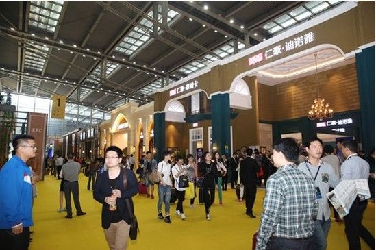 深圳国际家展仁豪展馆开幕引万人围观