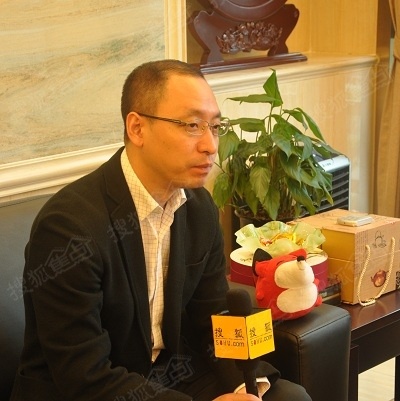 添加描述简一大理石瓷砖副总经理、品牌总监游俊接受搜狐焦点家居网采访