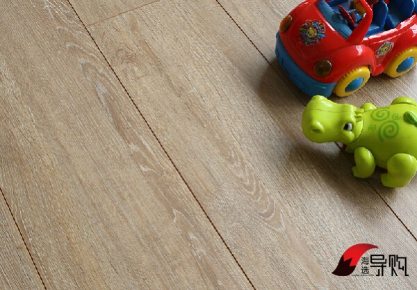 看案例选产品 三款浅色系日式木地板推荐