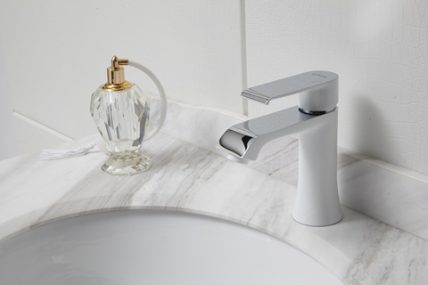 【新品推荐】2015最新款浴室柜 打造纯美个性空间