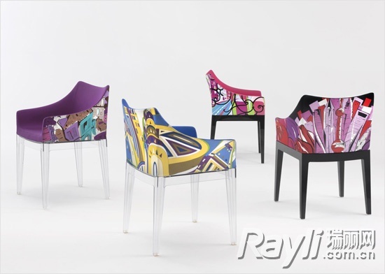 Emilio Pucci 和意大利家具公司 Kartell 再度联手，创作了新的“Madame”座椅系列：Emilio Pucci 的世界。