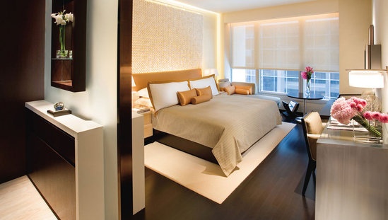 优雅的 L450 高级客房空间宽敞，装饰豪华精美。