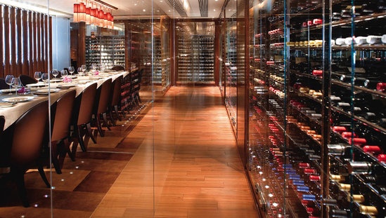 琥珀餐厅Amber是米其林2星，且被评为S.Pellegrino亚洲50佳餐厅第4名和中国最佳餐厅。