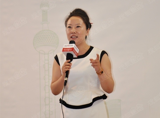 中国建筑装饰协会 厨卫工程委员会秘书长 胡亚男女士