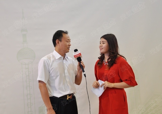 金莎丽卫浴总经理胡天齐接受搜狐焦点家居记者采访