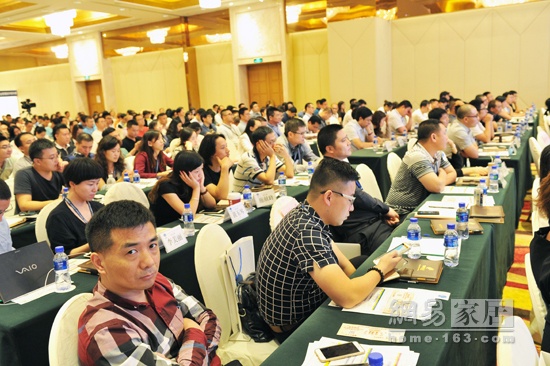 2015中国家装风云汇在沪举办 传统家装PK互联网