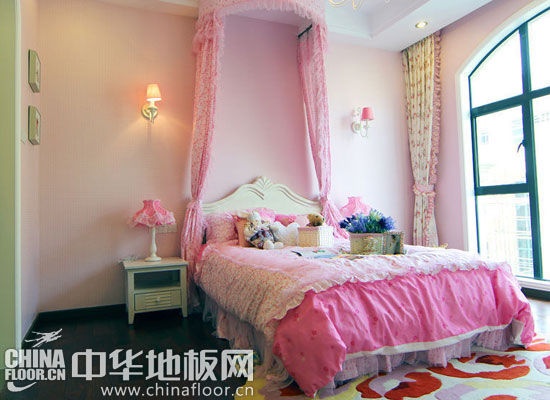 粉色浪漫卧室木地板图片