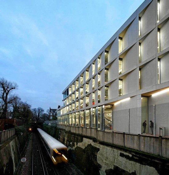 stockwell street building 由heneghan peng建筑师设计