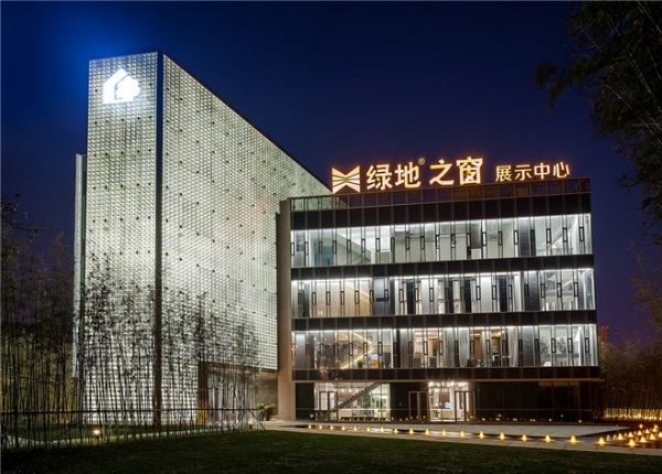 飞视设计张力作品 绿地之窗南京南站展示中心