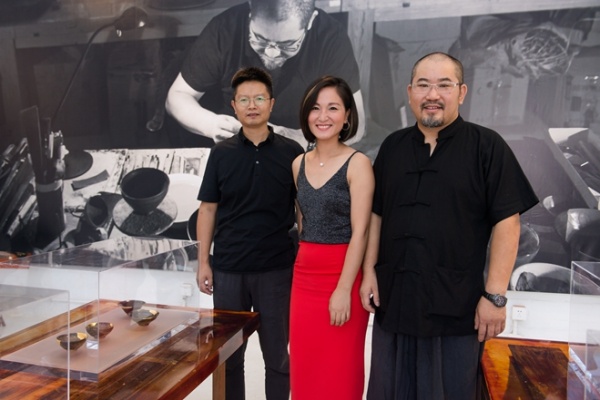 左起：宋涛（策展人）、赵铭丹（漆天手作艺术总监）、钟声（漆艺家）