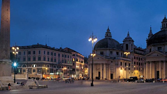 人民广场（Piazza del Popolo）——建于1538年，毗邻酒店，步行即可前往。