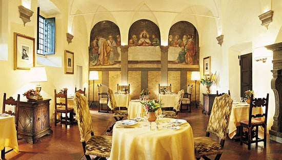 1602年由意大利画家nicodemo ferrucci完成的壁画“最后的晚餐”也被修复，如今被改造成高级的私人聚餐地