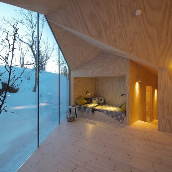 reiulf ramstad事务所设计的挪威V形小木屋
