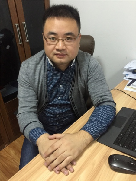 双虎家私电子商务事业部副总经理-刘显军
