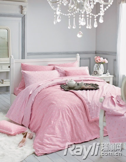 粉色床品是卧室的造梦高手