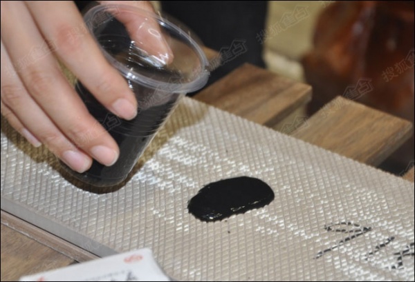 安华瓷砖瓷木系列西域胡杨吸水率评测