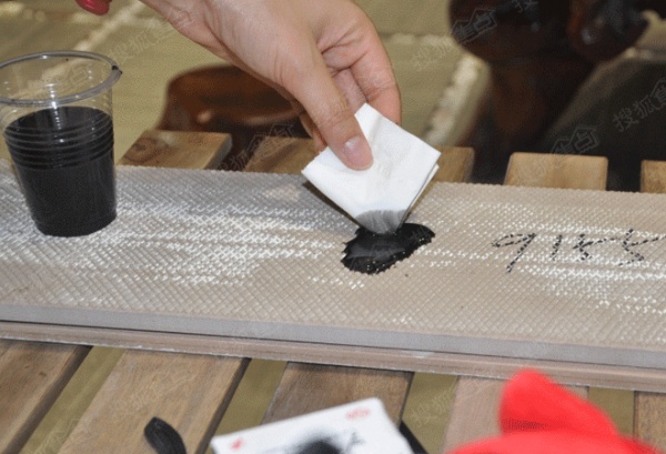 安华瓷砖瓷木系列西域胡杨吸水率评测