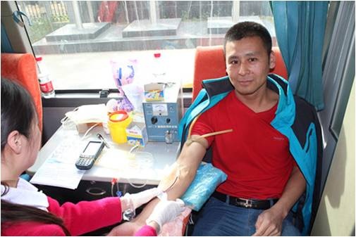 东方雨虹锦州生产基地员工踊跃参与无偿献血活动