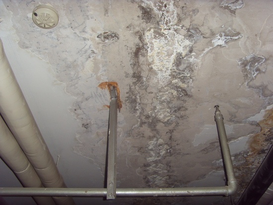 大型地下车库渗漏水原因分析及渗漏水治理方法