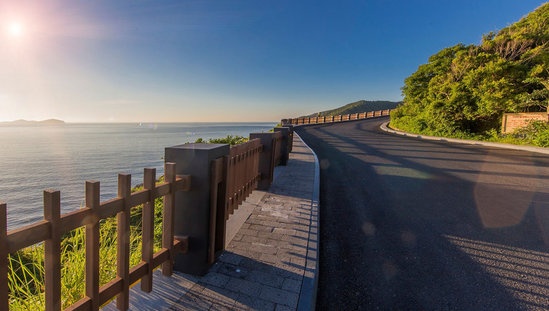 环海公路，太阳湾的壮丽景观触手可及