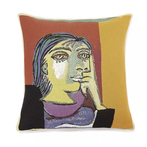 菲利普.斯塔克最喜欢的毕加索靠包，是由全球唯一官方认可可以把毕加索艺术作品制成纺织品的法国著名品牌Jules Pansu出品。