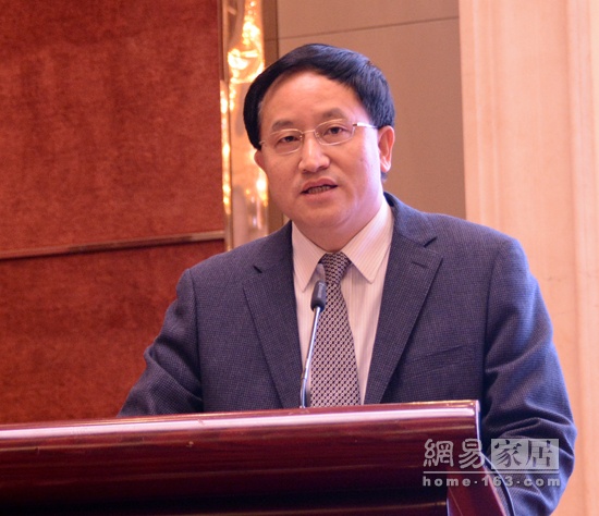 中国木材与木制品流通协会会长刘能文