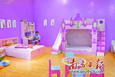 葫芦堡生产的儿童家具。记者 孙俊杰 摄