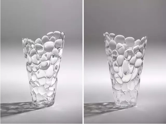 “vase-o”花瓶的设计采用和“cloud-io”椅子类似的方法