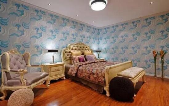 只要一壁浪漫 你家卧室墙纸的颜色选对了吗？