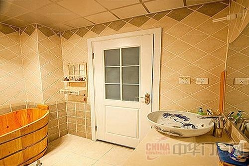 法式风格浴室门 高贵的优雅