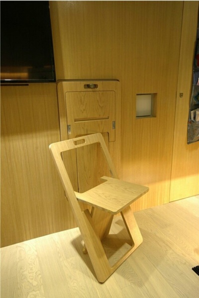设计师为了业主家“私人订制”的椅子。