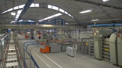 整洁、有条理的意大利IMOLA工厂内部