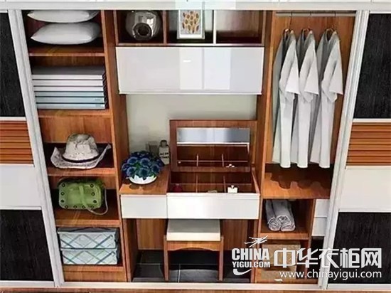组合衣柜多样搭配 让小卧室也有大空间