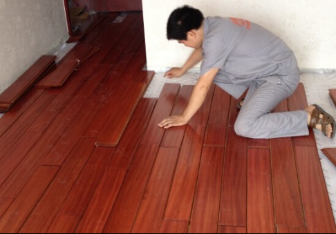 安信地板Tips：地板板面起拱预防措施