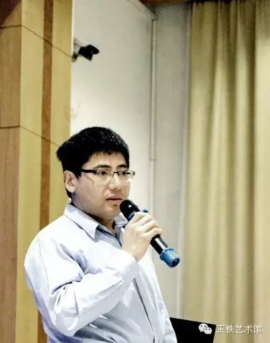 高颖副教授代表中青年教师发表感言