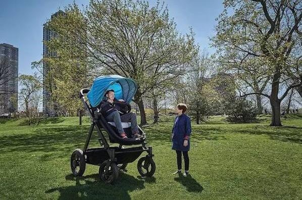 巨婴车 让父母也能坐上婴儿车