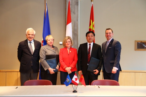 兔宝宝与加拿大艾伯塔省研究院签署新一轮战略合作协议