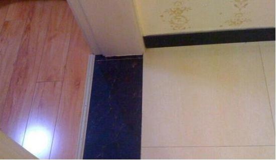 二手房装修不撬瓷砖铺地板好不好？可惜明白的太迟，冲动啊！