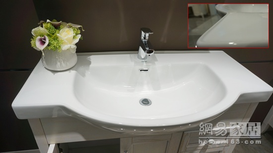 提升卫浴间颜值的不二选择 法恩莎FPGM3665H浴室柜测评