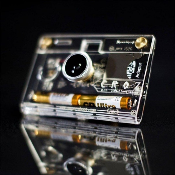 CROZ透明数码相机超薄机身
